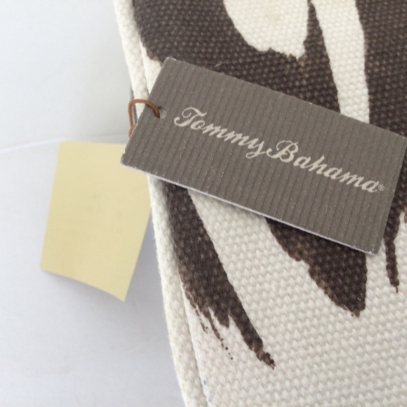 TOMMY BAHAMA COSMETIC MAKEUP TRAVEL BAG NWT - Picture 11 of 16